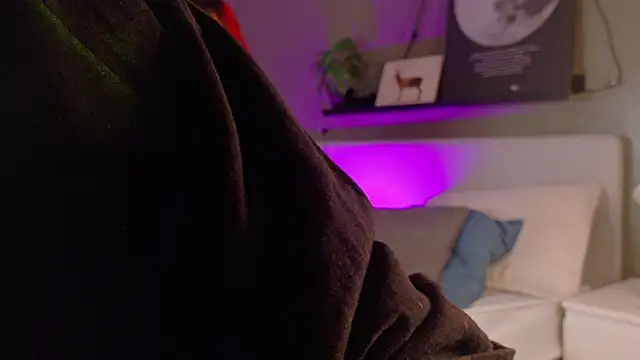 ParisFox  online show from November 2025 02:27:01 PM