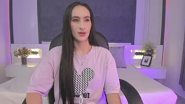 Snapshot of SaraGomez1 chatting on March 2026 01:07:02 PM SaraGomez1 online show from March 2026 01:07:02 PM