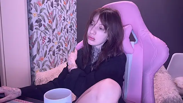 Snapshot of moundliicht1 chatting on April 2026 08:57:02 PM moundliicht1 online show from April 2026 08:57:02 PM