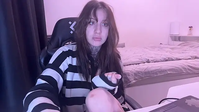 moundliicht1 online show from July 2026 09:03:01 PM