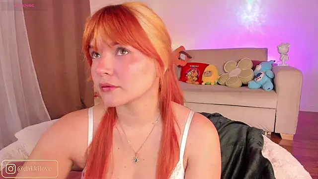 Snapshot of DAKOTA_LOVEE chatting on February 2026 04:44:01 AM DAKOTA LOVEE online show from February 2026 04:44:01 AM