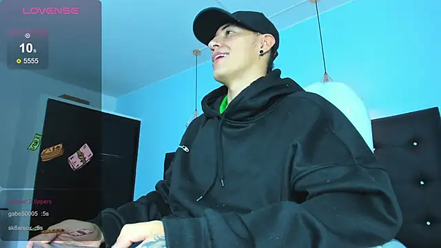 Lobo 17  online show from November 2025 03:43:02 AM