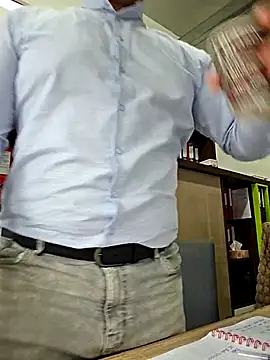 KarlosCarutox online show from September 2025 11:10:01 AM