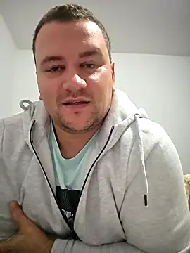 KarlosCarutox online show from September 2025 05:51:02 PM