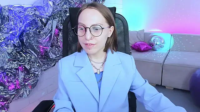 Snapshot of AphexQueen chatting on January 2025 01:15:01 PM AphexQueen online show from January 2025 01:15:01 PM