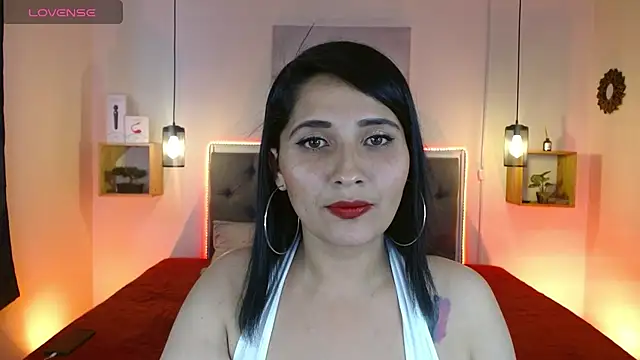 Snapshot of emily_leinner chatting on February 2025 02:30:01 PM emily leinner online show from February 2025 02:30:01 PM