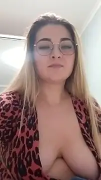 pussyCat t online show from January 2026 05:17:02 PM