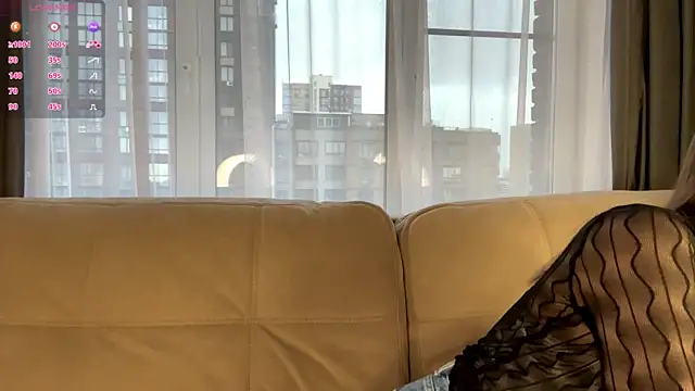 Snapshot of LindaFarmer chatting on November 2025 04:36:01 AM LindaFarmer online show from November 2025 04:36:01 AM