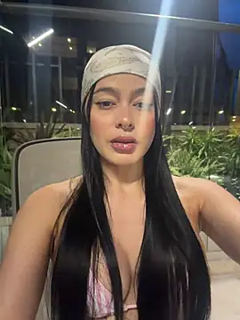 Snapshot of rubyhill_2711 chatting on July 2026 11:41:01 PM rubyhill 2711 online show from July 2026 11:41:01 PM