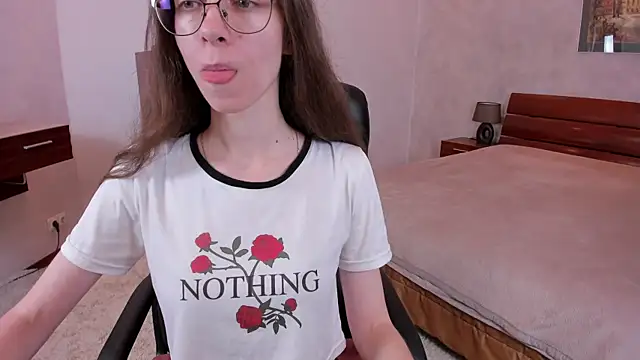 Pantyhose Mila online show from October 2025 07:12:01 PM