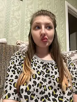 Snapshot of sexyy_girl_ chatting on January 2025 01:04:02 PM sexyy girl  online show from January 2025 01:04:02 PM