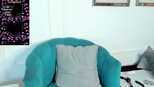 Snapshot of Vennus_gir chatting on February 2025 10:09:01 PM Vennus gir online show from February 2025 10:09:01 PM