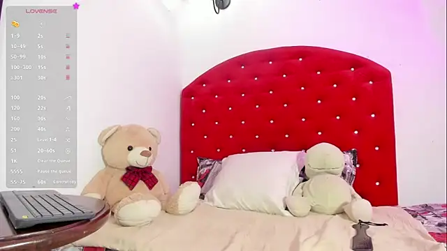 Snapshot of brittany_williams_ chatting on March 2025 03:31:01 PM brittany williams online show from March 2025 03:31:01 PM