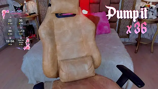 SoffiQueen online show from October 2025 08:20:01 PM