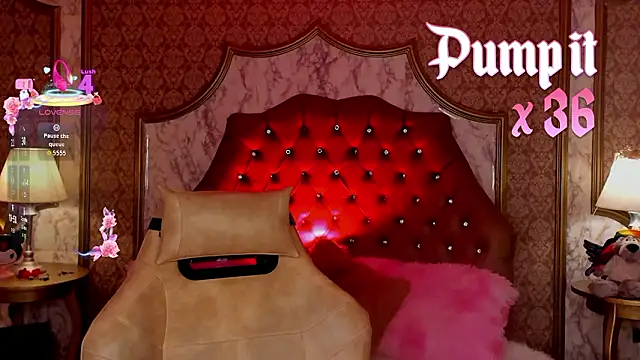 SoffiQueen online show from February 2026 02:10:01 PM