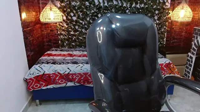 Snapshot of JackSwan18 chatting on January 2025 12:58:01 PM JackSwan18 online show from January 2025 12:58:01 PM