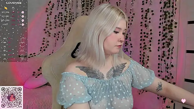 chillycharm online show from January 2025 12:54:01 AM