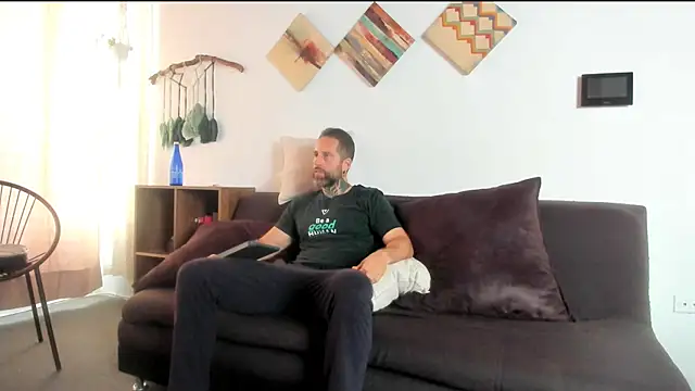 Antoniohot2024 online show from May 2026 01:52:01 PM