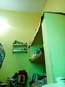 heenage online show from February 2025 11:10:01 AM