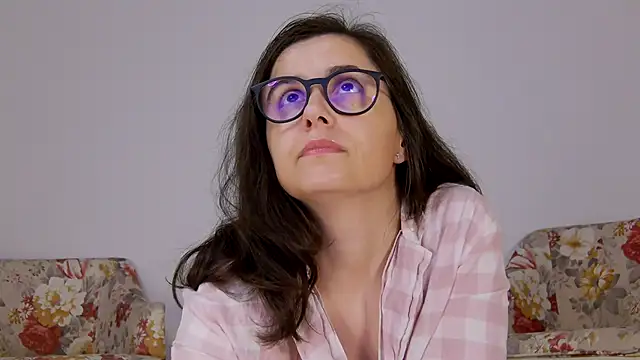 SophieeRain online show from September 2025 05:07:01 PM