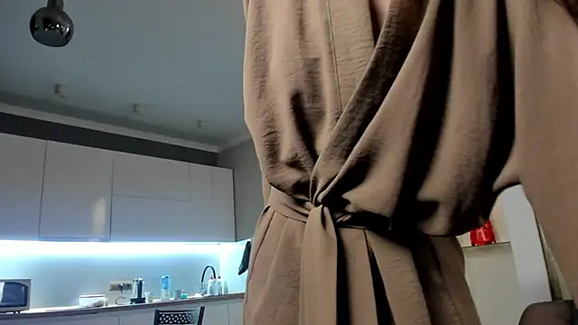 Emma Flin online show from December 2024 10:45:02 AM