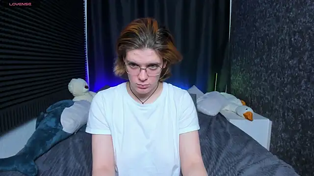 KIKI Krash online show from February 2025 07:21:01 PM