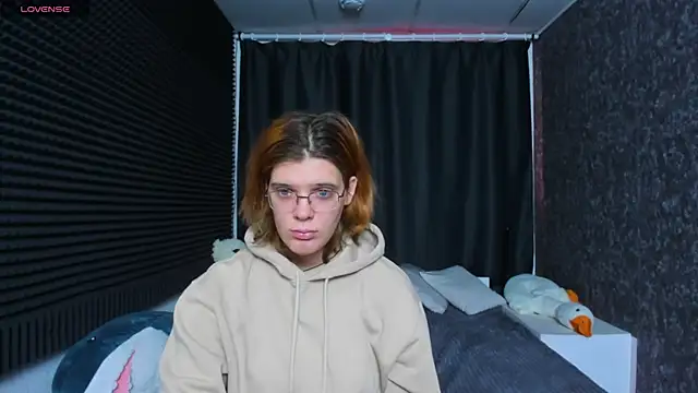 KIKI Krash online show from February 2025 10:07:01 AM