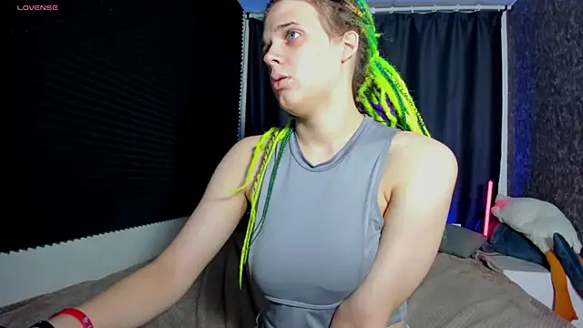 KIKI Krash online show from October 2025 10:02:01 AM