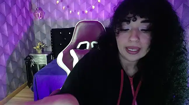 Snapshot of Sofiacowperx chatting on February 2025 12:57:02 PM Sofiacowperx online show from February 2025 12:57:02 PM