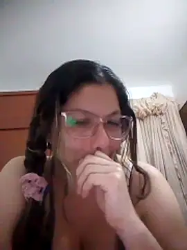 Carliina Soussa online show from December 2025 02:06:02 AM