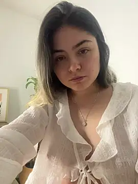 Lau Bee online show from January 2025 03:12:02 AM