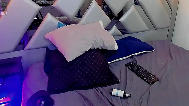 Snapshot of Nahomi-Hill chatting on March 2025 01:38:02 AM Nahomi-Hill online show from March 2025 01:38:02 AM