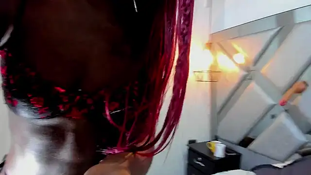 Snapshot of Nahomi-Hill chatting on September 2025 09:26:01 PM Nahomi-Hill online show from September 2025 09:26:01 PM