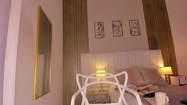 zoe sky  online show from April 2026 11:38:01 AM