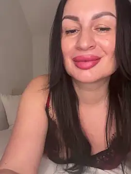 Helena7077 online show from February 2026 11:44:01 PM