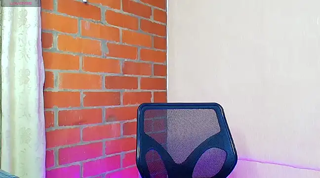 Leandro valenzuela online show from March 2025 10:36:02 PM