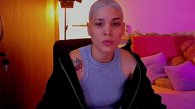 Charlee pink online show from March 2026 08:32:01 PM