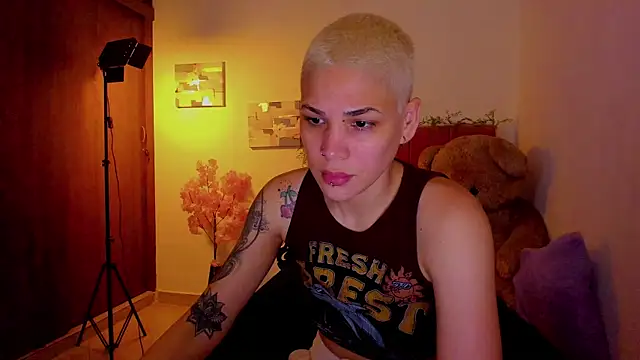 Snapshot of Charlee_pink chatting on April 2026 07:25:02 AM Charlee pink online show from April 2026 07:25:02 AM