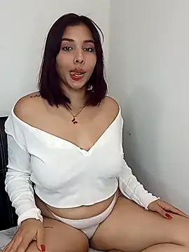 LucyMartelli online show from March 2025 04:35:02 PM