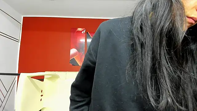 Snapshot of Abrillee1 chatting on December 2024 01:49:01 AM Abrillee1 online show from December 2024 01:49:01 AM