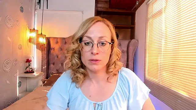 Snapshot of SammySanders chatting on January 2025 09:03:01 PM SammySanders online show from January 2025 09:03:01 PM