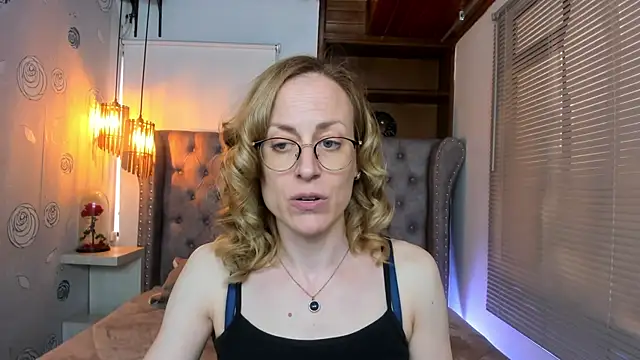 Snapshot of SammySanders chatting on February 2025 10:15:01 PM SammySanders online show from February 2025 10:15:01 PM