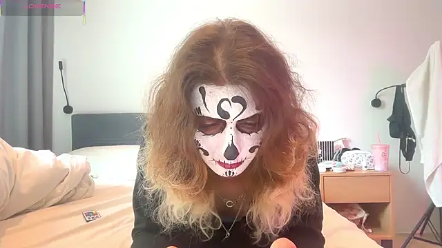 Alice Pinkhead online show from October 2025 08:15:02 AM