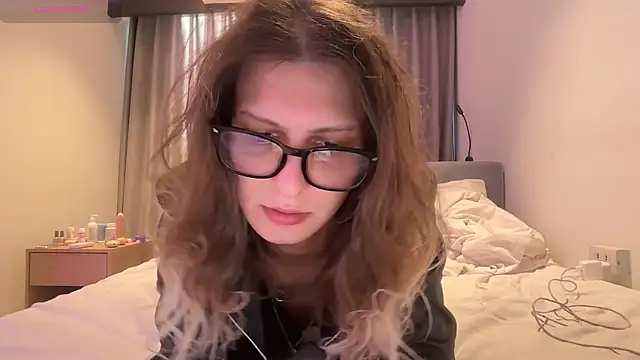 Alice Pinkhead online show from April 2026 09:29:02 AM