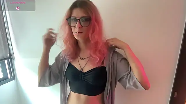 Snapshot of Alice_Pinkhead chatting on July 2026 08:54:02 AM Alice Pinkhead online show from July 2026 08:54:02 AM