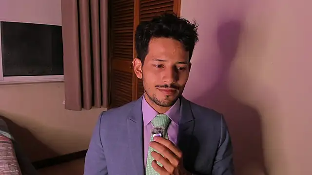 Nicholasrodrii online show from February 2026 11:56:02 PM