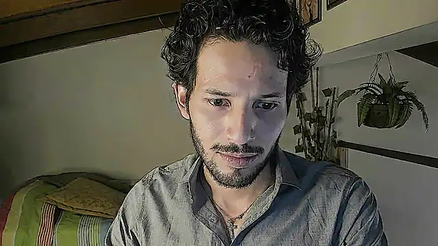 Snapshot of Nicholasrodrii chatting on June 2026 08:40:01 PM Nicholasrodrii online show from June 2026 08:40:01 PM