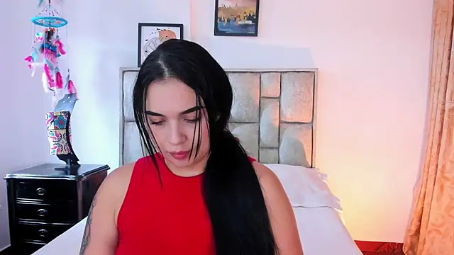 brianaGuzman online show from April 2026 06:15:01 PM