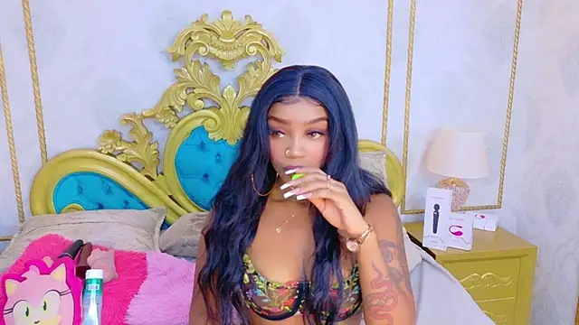 SalomeRestrepo online show from November 2025 04:29:02 AM