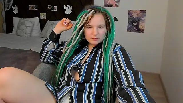 GloriaHylivi online show from December 2024 06:37:01 PM